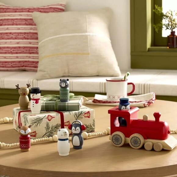 Hearth & Hand Magnolia Toy Train Penguin Conductor Peg Pal‎ 2pc - Christmas 2024 - Picture 2 of 10